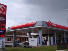 Cena ropy wystrzeliła. Orlen znowu zmienia cennik, kierowcy łapią się za kieszenie