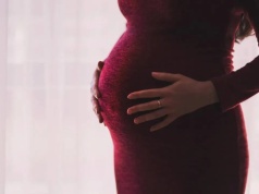 Ciężarne wybierają również mniejsze porodówki. Zapewniają wysoki standard opieki