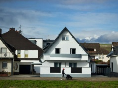 Nawet 10 tys. zł kary za to, co Polacy robią ze swoimi domami. Nowe przepisy są bezlitosne