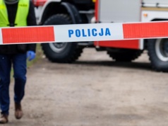 Akcja służb w Rudniku. Eksperci sprawdzają zawartość tajemniczego znaleziska