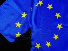 Bruksela na kolanach przed hakerami? Skradziono bazy danych Komisji Europejskiej, a to dopiero początek