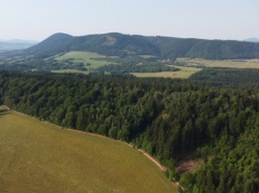 Mało kto słyszał o tych górach w Polsce. Łatwe szlaki bez tłumów