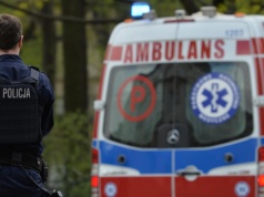 Zaatakował 22-latkę, a potem zranił siebie. Dramat w domu jednorodzinnym w Brzozowie