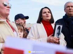 Marsz Białorusinów w Warszawie.  "Czekamy, aż będziemy mogli wrócić do kraju"