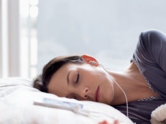 Już 11 minut snu więcej może uratować serce