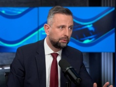 "Zgotował wojsku gehennę". Szef MON zdecydowanie o prezydencie