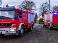 Płonie hala z makulaturą. Gęsty dym widać z daleka