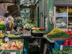 Ceny w Broniszach 2026. Pomidory po 27 zł to absurd, import wpadł w amok