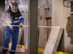 Wybuchy w mieście. Saperzy wchodzą do zakładu gospodarki odpadami