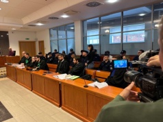 Surowe wyroki za oszustwa „na policjanta”. 11 osób skazanych w Olsztynie