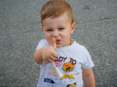 Uważaj na moment, w którym twoje dziecko zaczyna przeklinać. Samo nie minie