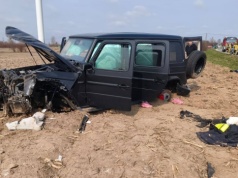 Kleczew. Wypadek na drodze wojewódzkiej. Lądował śmigłowiec LPR