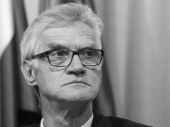 Nie żyje prof. Kazimierz Nowaczyk, były szef podkomisji smoleńskiej. Antoni Macierewicz: "Jestem wstrząśnięty"