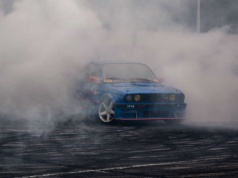 Od dziś policja zabiera prawo jazdy za „drift”