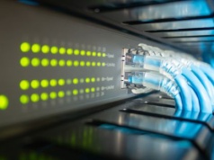 Sprzedaż przełączników Ethernet dla zaplecza AI wzrosła trzykrotnie