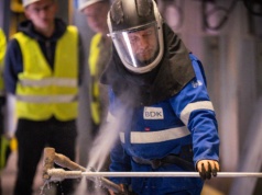 Eksplozje w mieście. Saperzy wchodzą do zakładu gospodarki odpadami