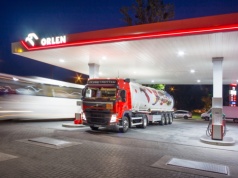 Ceny maksymalne na polskich stacjach: od jutra teoretyczna obniżka do 7,60 zł