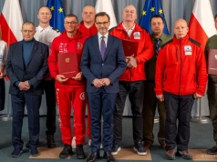 Wojewoda podpisał porozumienie z harcerzami i WOPR. Będą wspólnie działać na rzecz bezpieczeństwa mieszkańców