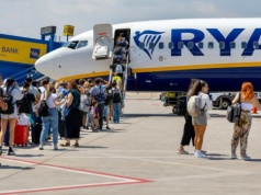 Primark sprzedaje najlepszą walizkę do Ryanaira. Wniesiesz ją za darmo