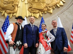 Dallas. „Świecka Polska” wg Nawrockiego i PiS. Spotkanie z Polonią