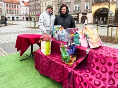 Ostatnia, dziesiąta edycja akcji PODAJ PREZENT zakończona – czas na nowe otwarcie