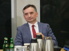 Ziobro pozwany przez Prokuratora Krajowego! Czego domaga się Korneluk?