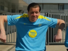 Szczęsny śmieje się z Lewandowskiego. "Wydaje mu się, że..."