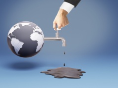 Kryzys energetyczny zostanie z nami na dłużej. Limit cen na paliwo nie wystarczy