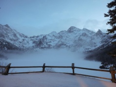 TPN wydał ostrzeżenie. Ulubiony szlak Polaków zamknięty. "Odradzamy dziś wyjścia na szlaki"
