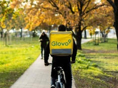 MediaMarkt i Glovo łączą siły. Dostawa elektroniki z każdego sklepu