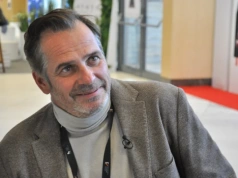 Zmiany w życiu znanego aktora. Nowinę ogłosiła jego partnerka