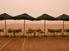 Potężna chmura dotarła nad wyspy. Wydano ostrzeżenie dla turystów