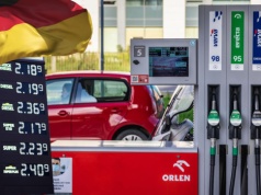 Niemcy nie będą tankować w Polsce? Minister grozi palcem