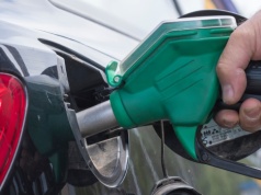 Od kwietnia koniec z 18 zmianami cen paliw dziennie