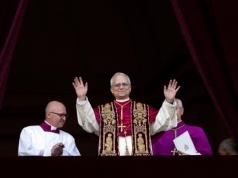 „Zgniły Zachód” powraca do religii? Oto, co mówią badania i liczby