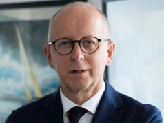 Bankier związany z Rotschildami na czele Banku Watykańskiego