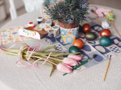 Plama sprzed roku nie zeszła? Ten sposób ratuje obrus przed świętami