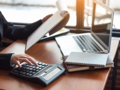 Zwroty podatku w 48 godzin. Już 95 proc. podatników wybrało e-rozliczenia