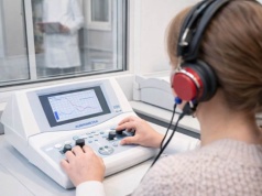 Audiometr- co to jakie ma zastosowanie i jakie są rodzaje audiometrów