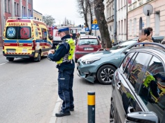Uderzyła w motocyklistę
