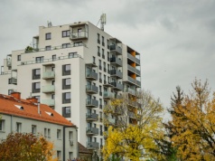 Koniec z kolejkami w sądzie. Księgi wieczyste są już łatwo dostępne w telefonie