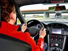 Auto ściąga na bok? Oto prawdopodobne przyczyny