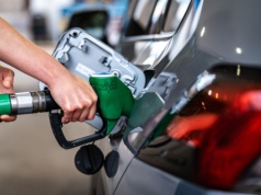 Tak zapłacisz mniej za paliwo. Wystarczy jedna rzecz