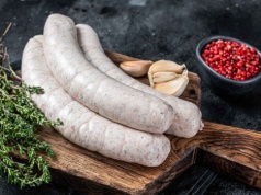 Biała kiełbasa – królowa wielkanocnego stołu. Jak sprawdzić, czy jest dobra