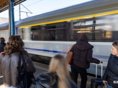 Podróżni głodni, kilkanaście godzin trasy, a WARSu nie ma