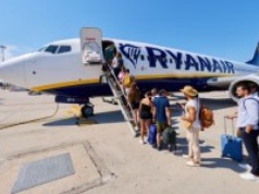 Możliwe odwołania lotów w wakacje. Prezes Ryanaira ostrzega
