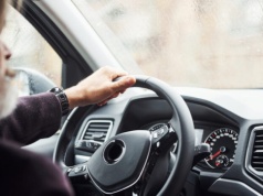 Więcej fotoradarów i surowsze kary. Rząd szykuje nowe przepisy