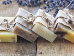 Naukowcy ostrzegają. Uwaga na mydła i chusteczki antybakteryjne