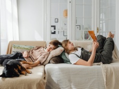 Młodzi wiedzą, czym jest zdrowie. Problemem jest coś zupełnie innego – wyniki nowego raportu