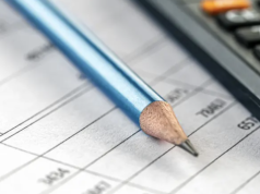 Wyższe podatki dla przedsiębiorców płacących ryczałt. Szukają pieniędzy...